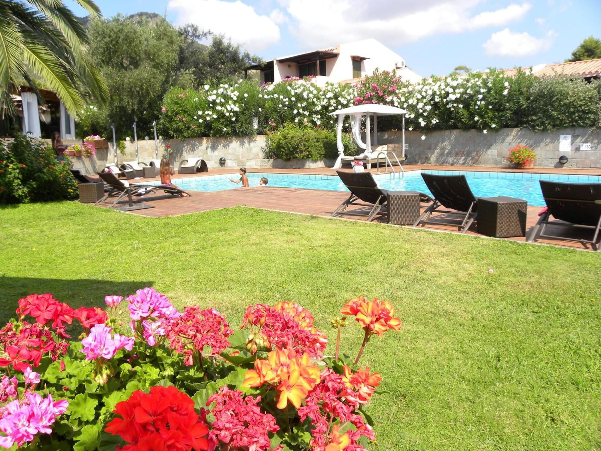 Albaruja Hotel Costa Rei Dış mekan fotoğraf